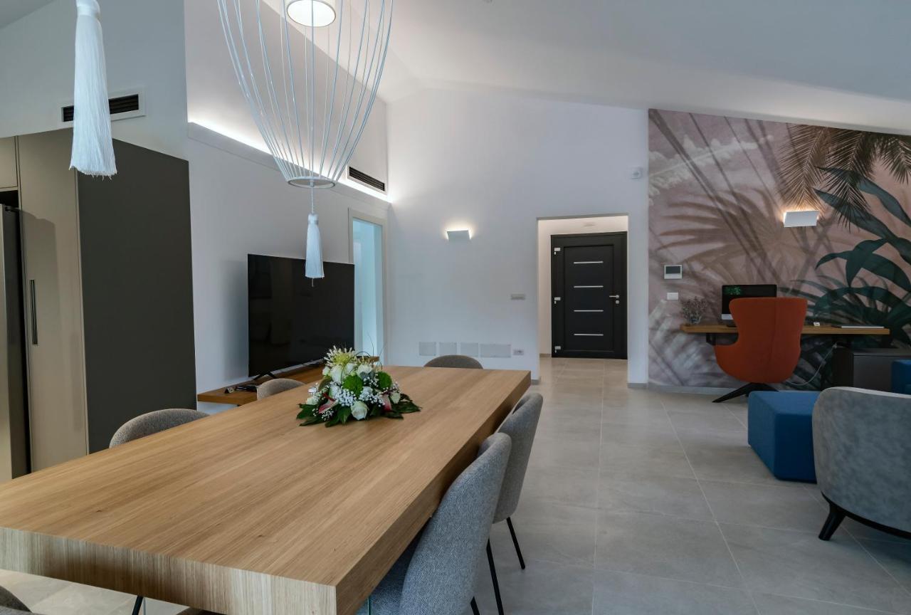Villa Golden Root Real Estate San Teodoro  Exterior foto